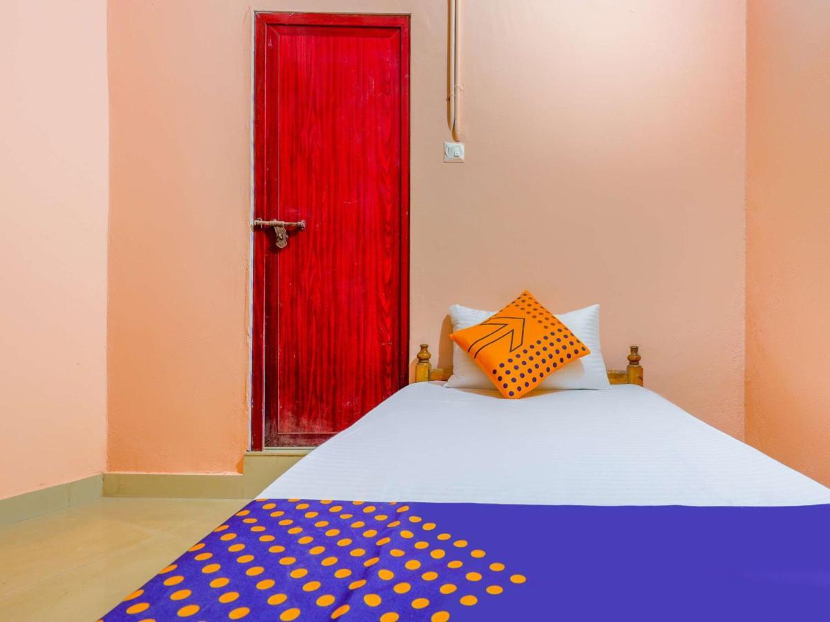 Panmana Oyo New Mubarak Tourist Home מראה חיצוני תמונה