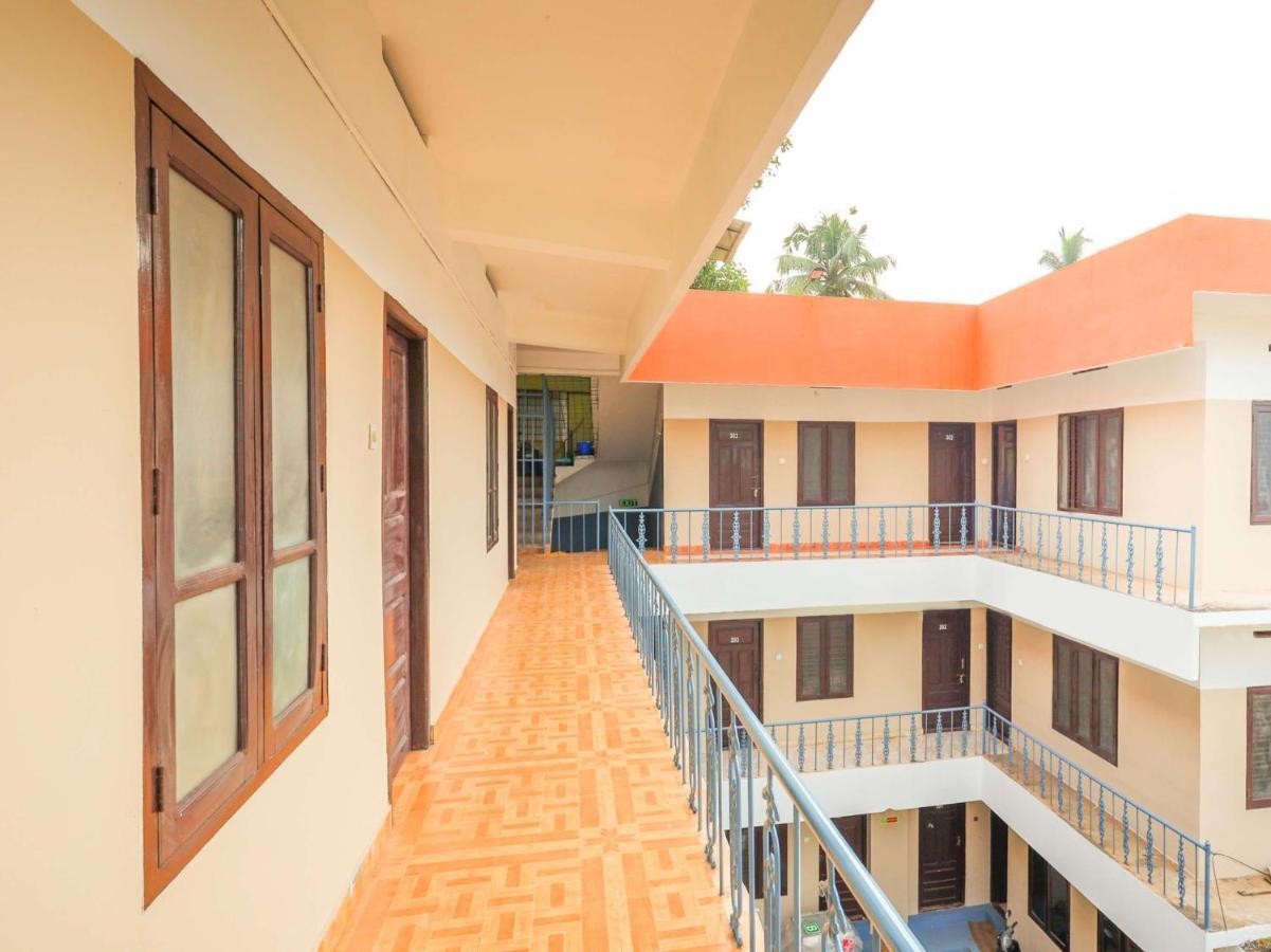 Panmana Oyo New Mubarak Tourist Home מראה חיצוני תמונה